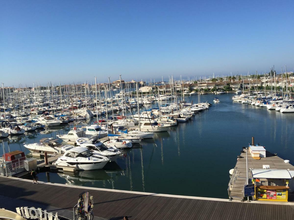 Studio Face Au Port آجد المظهر الخارجي الصورة